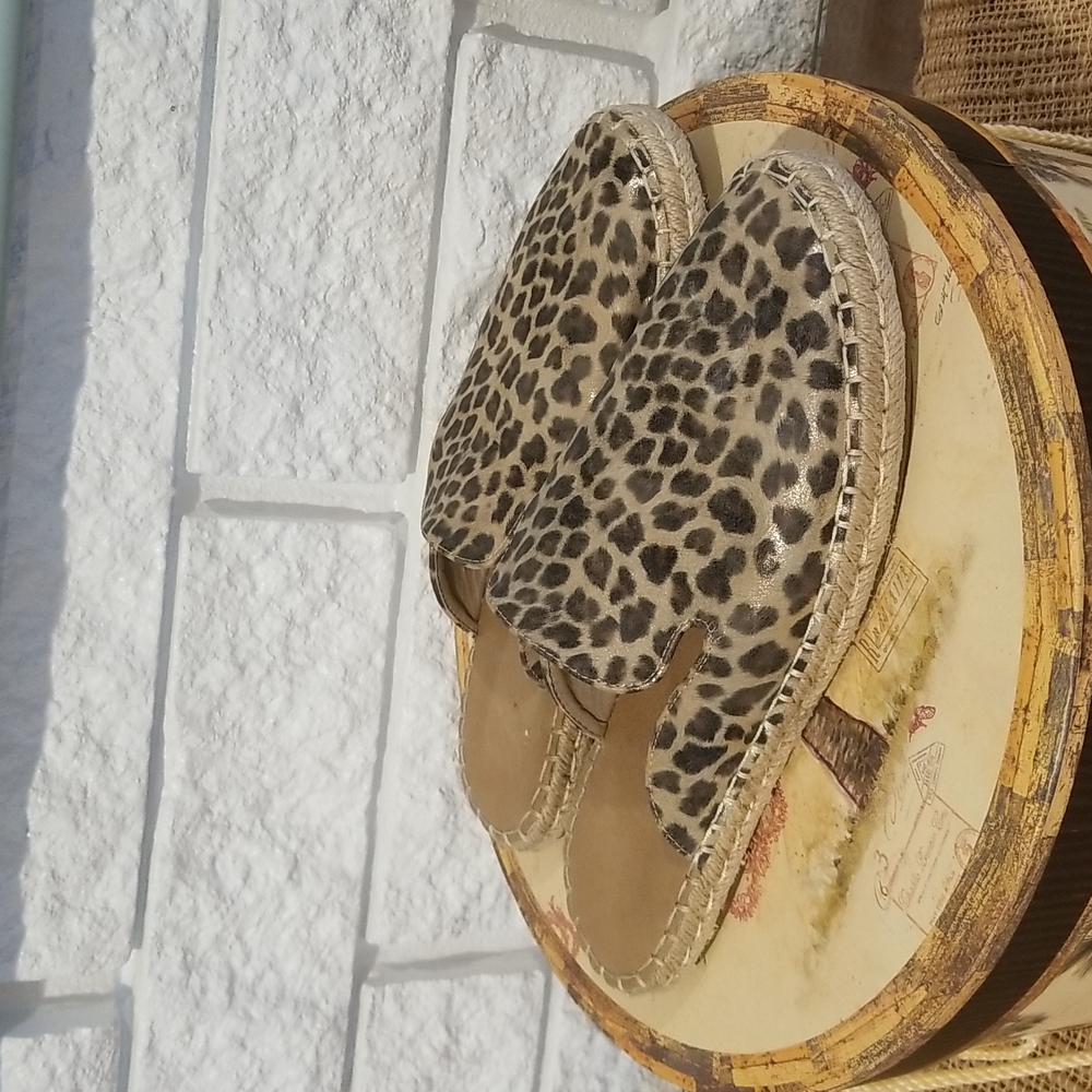 Corky's Taffy Metallic Leopard Slip on Mule Size 9